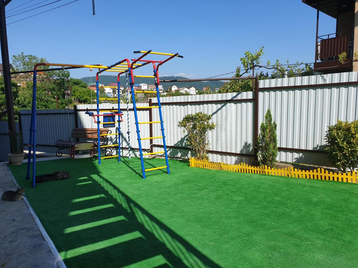 Kolibri Guest House - Housity