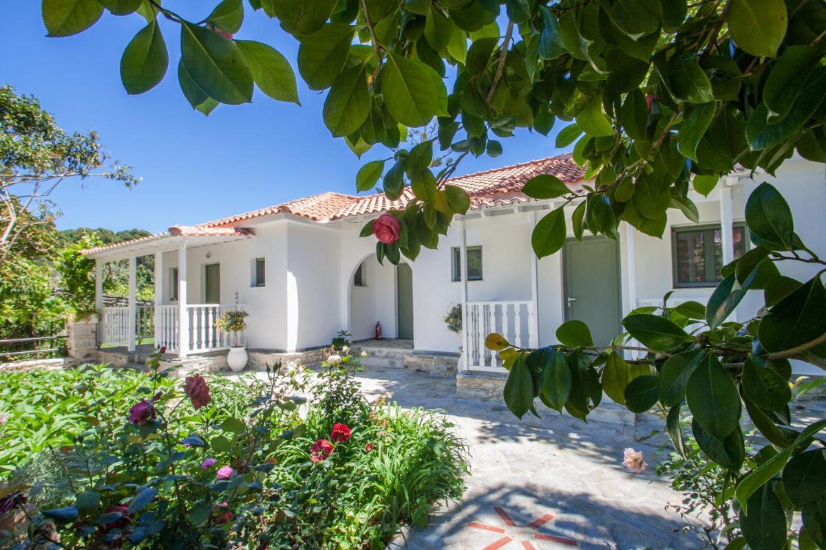 3 Goddesses' studios - Housity