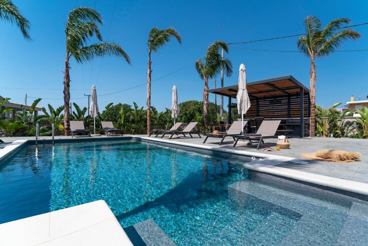 Palmeral Luxury Suites - Housity