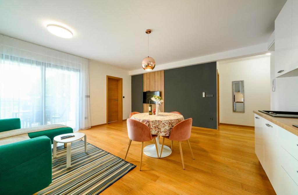 Ledunis - Housity