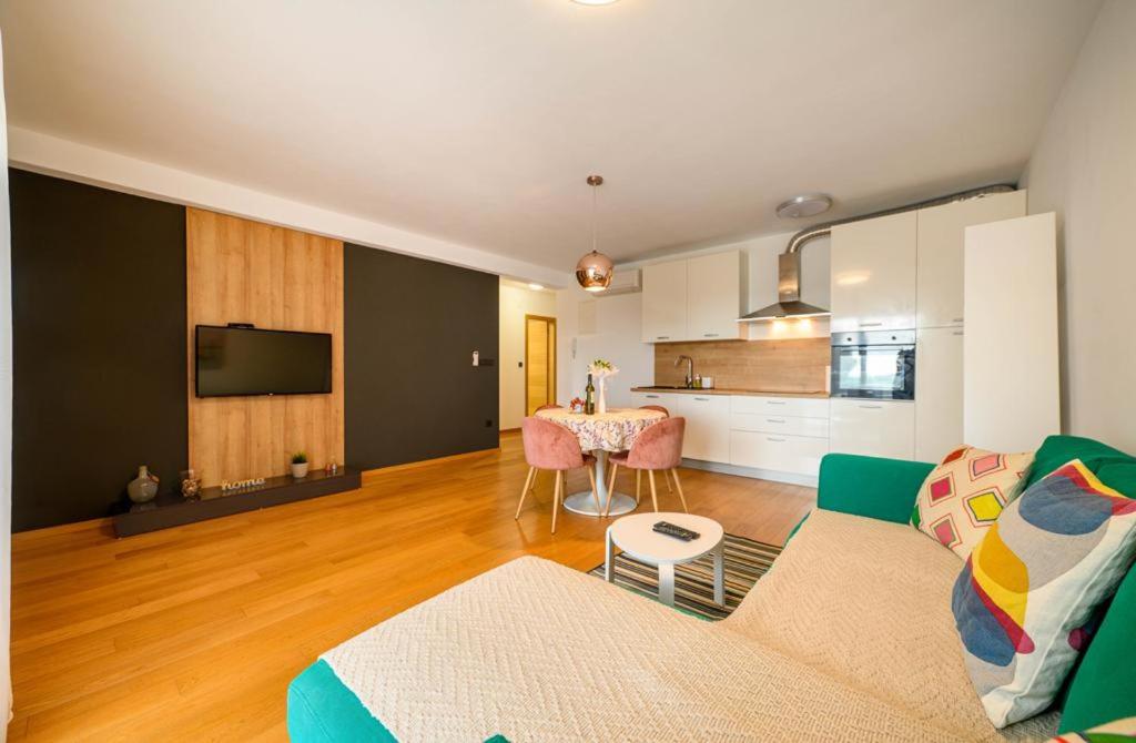Ledunis - Housity