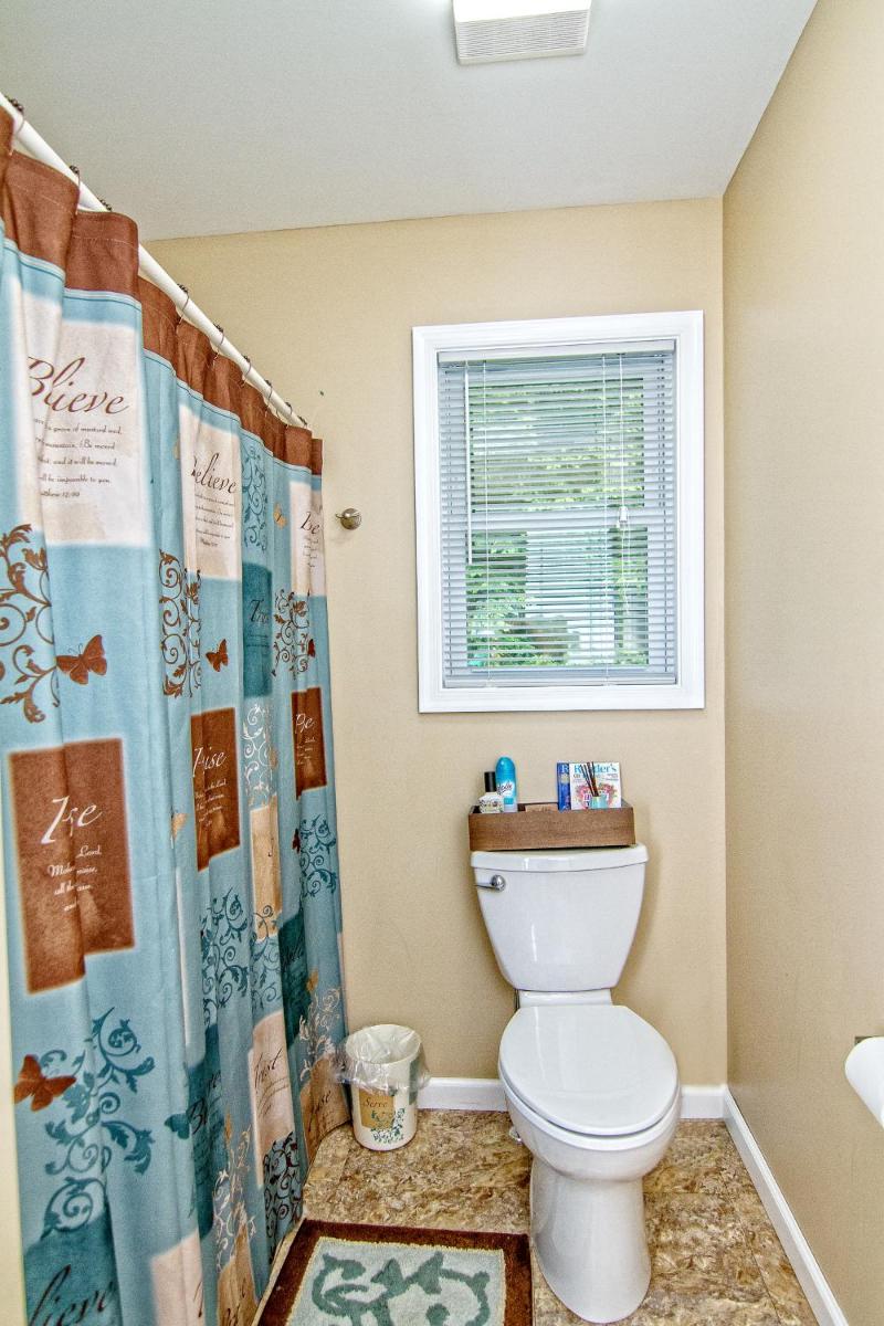 Cabin by the Creek with private creek access - Housity