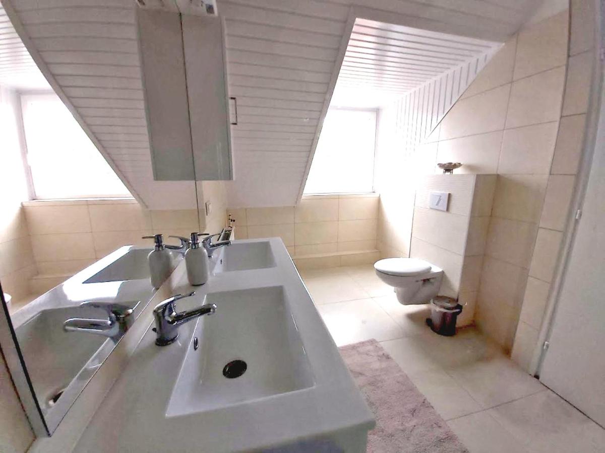 Hangulat Vendégház / Apartman - Housity