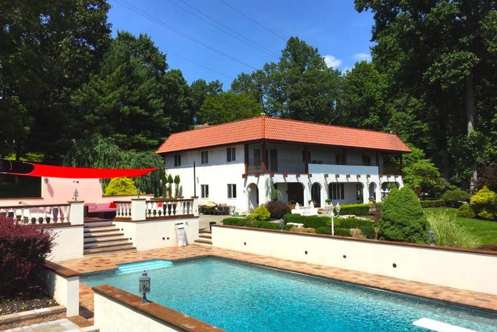 The Villa @ The View Lane Estate Buena Vista - Housity