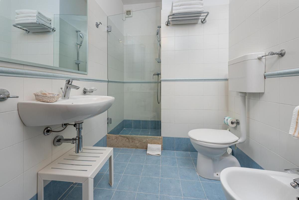 Hotel Al Paradise - Housity