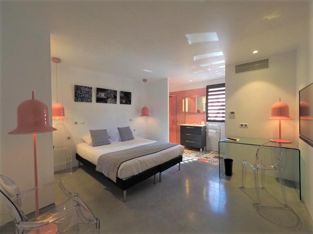 Contact Hôtel Le Minervois - Hôtel & Restaurant Au nord de Carcassonne - Housity