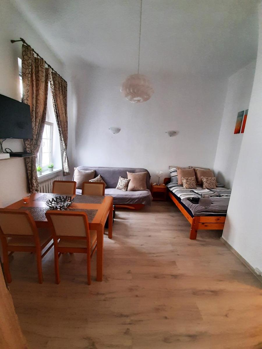 Ratuszowy38 - Housity