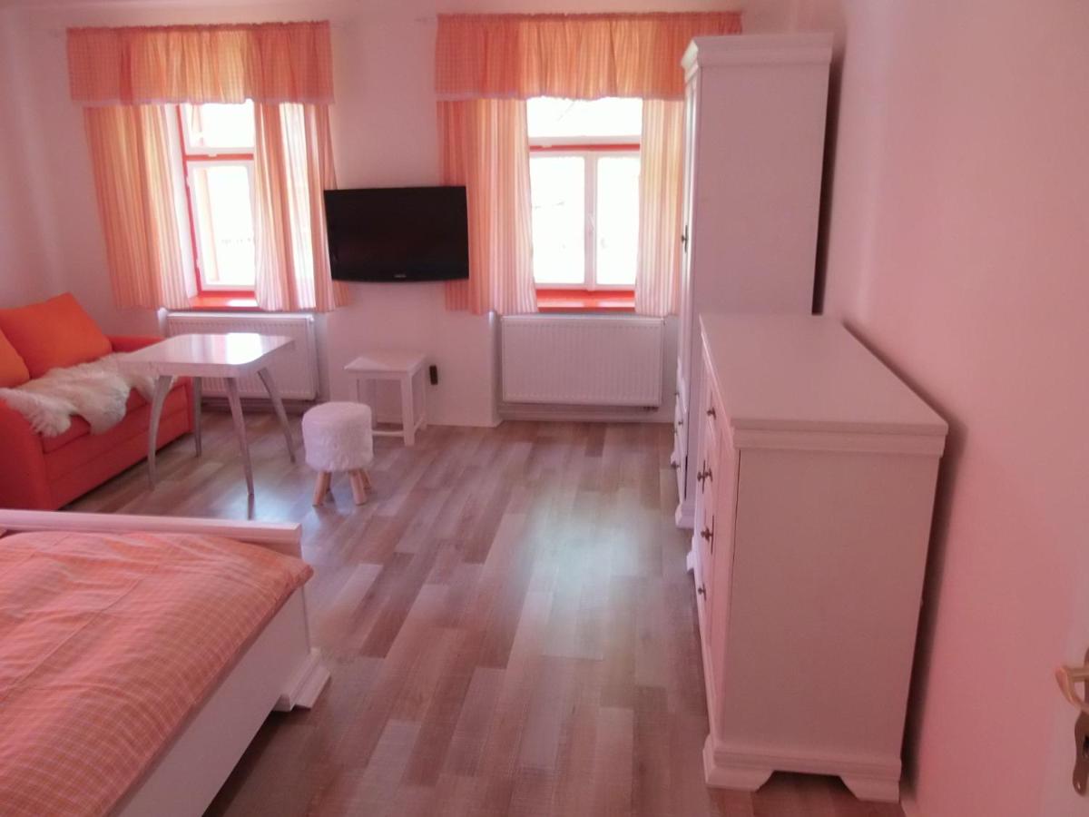 Můj domeček - Housity
