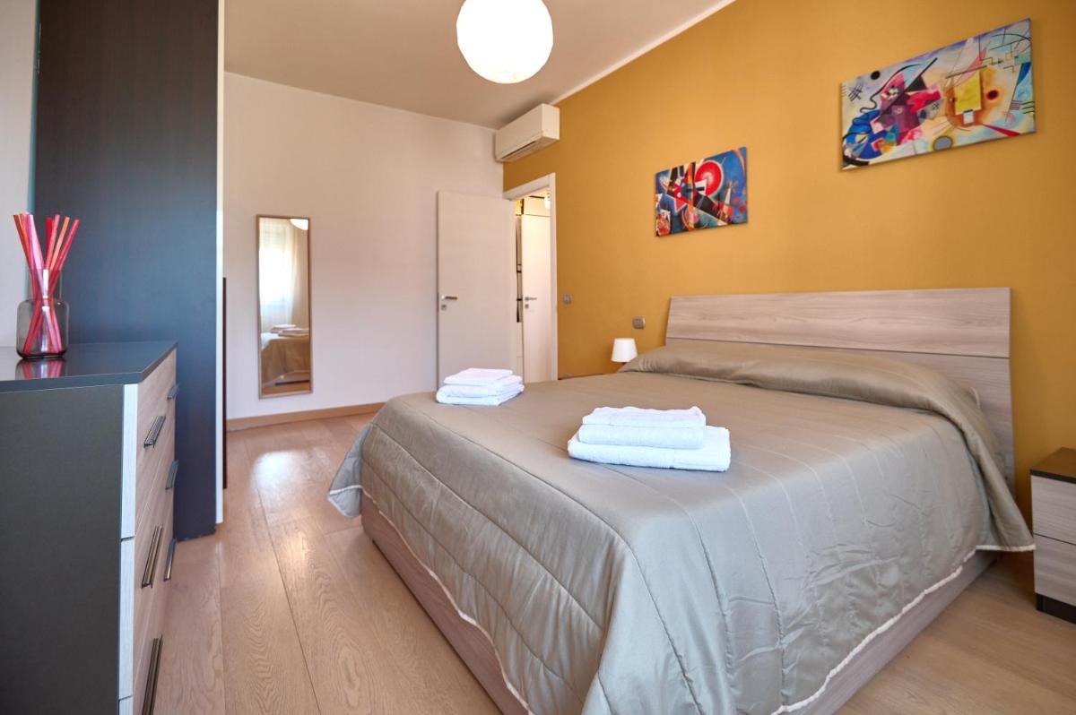 Skyline Apartment - Housity