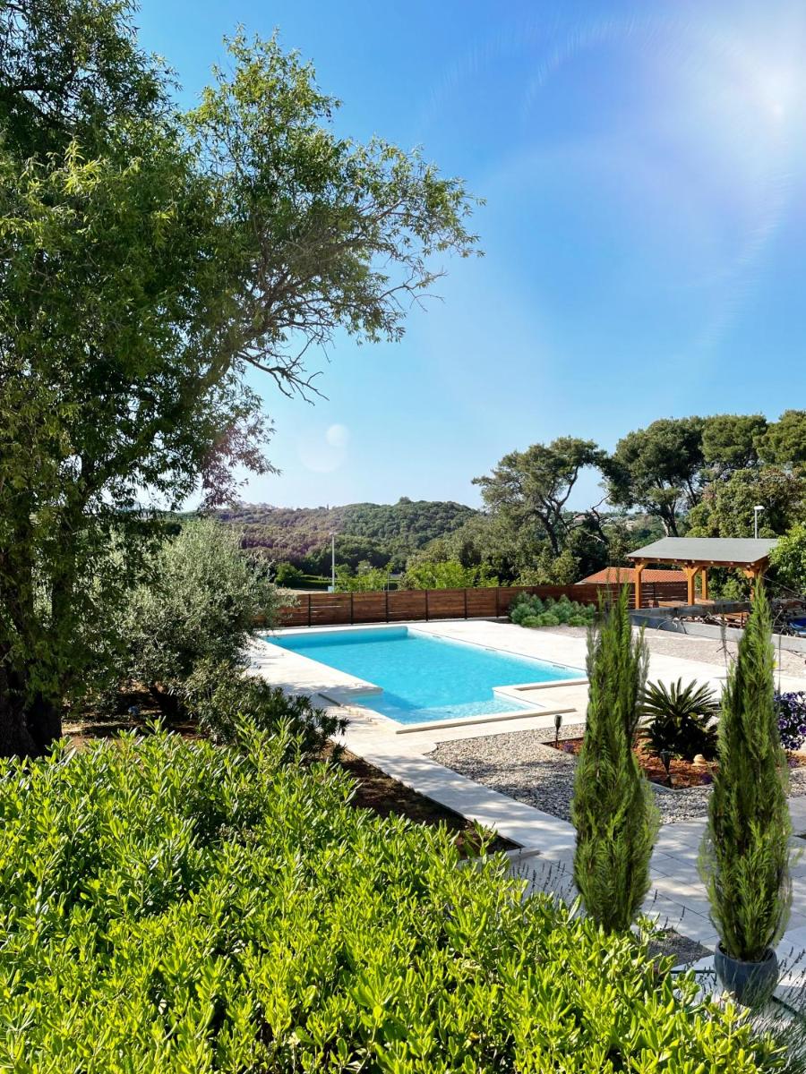 Apartments Borghetto - Housity