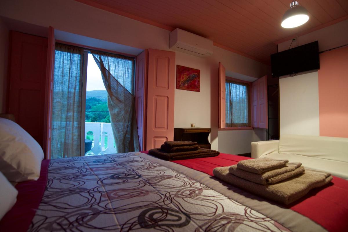 Hospedagem Dona Rosalina - Housity