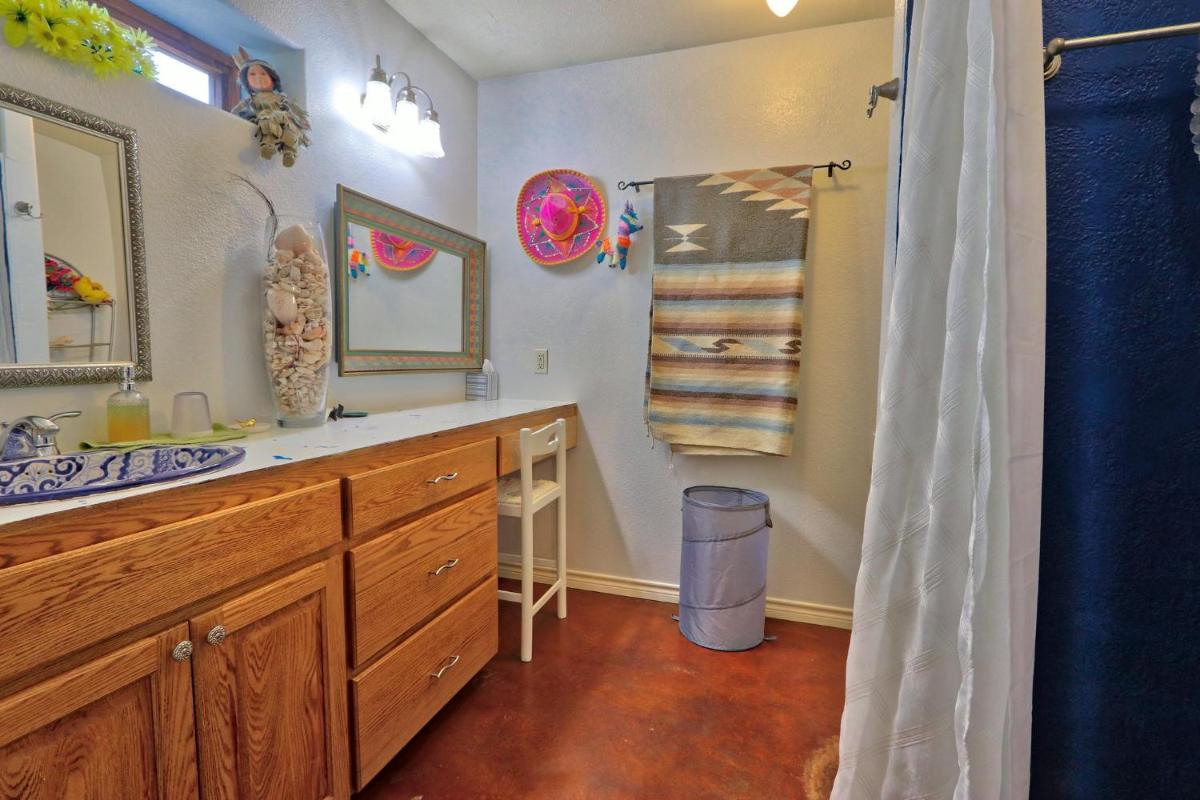 Three Horses Ranch - Housity