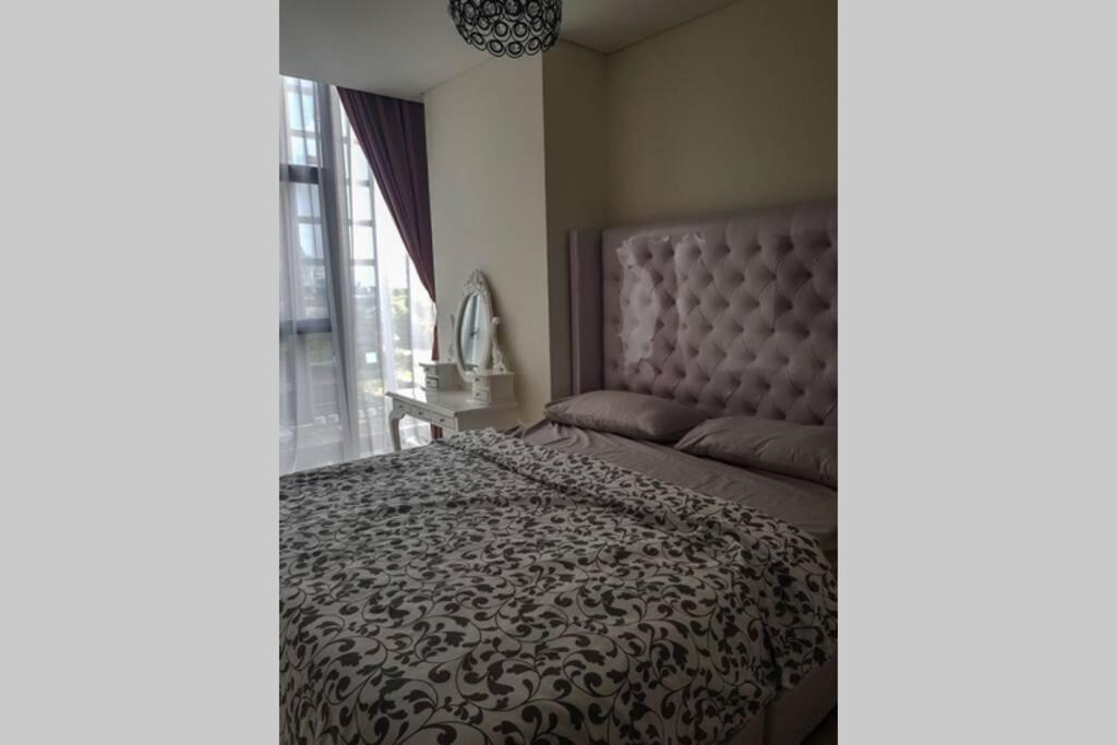 Luxury and Comfort 2 BR Apartment Lavenue Pancoran by Sang Living - Housity