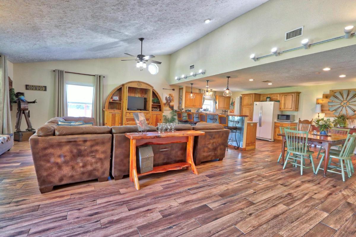 River Houzz - Housity