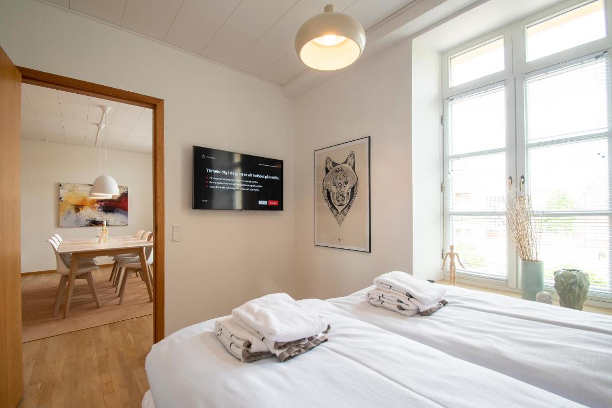 Exclusive 2 Bedroom Apartment - Housity