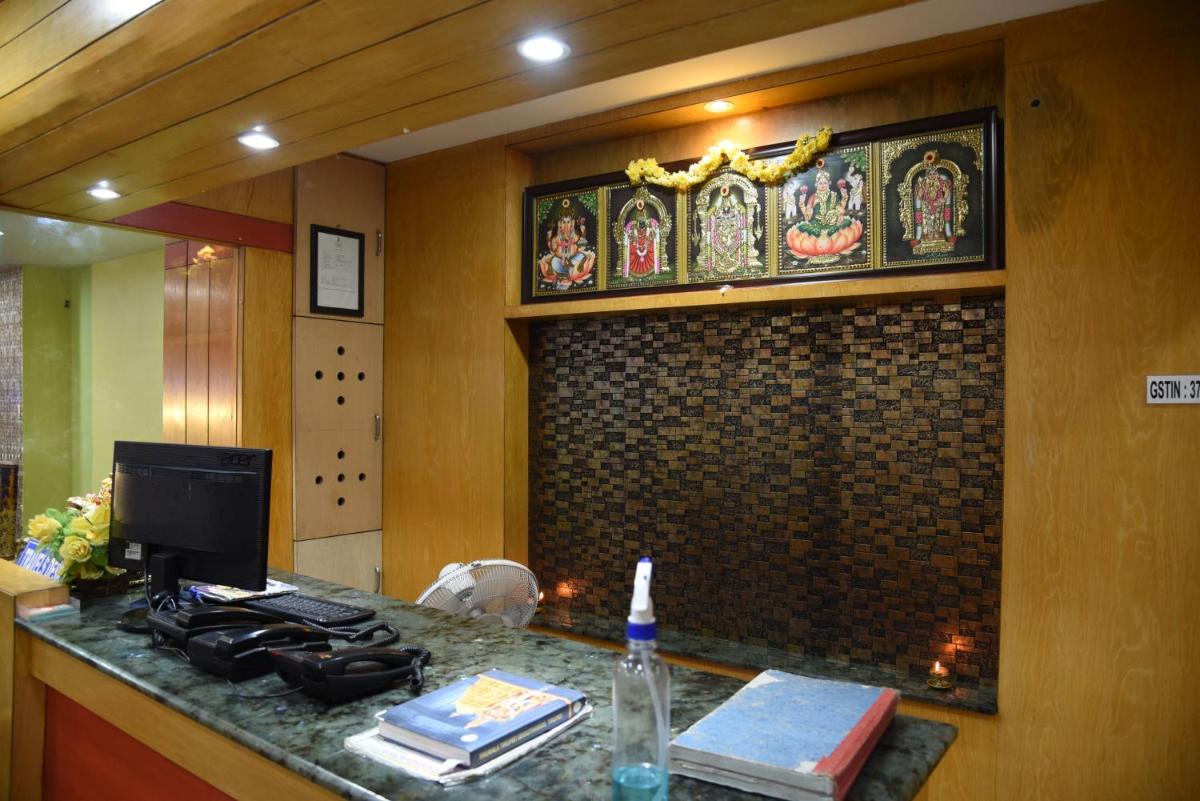 Suitetrails - Sujan Residency's