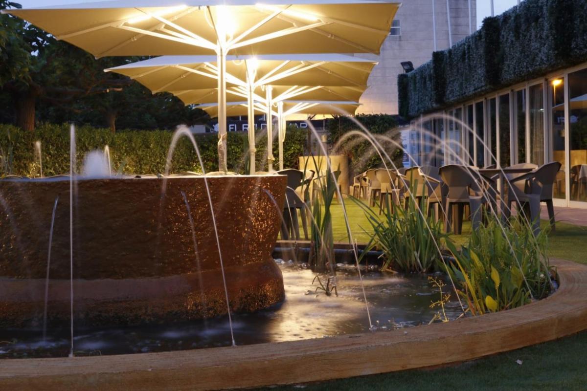 Jardín al aire libre en Hotel Panorama