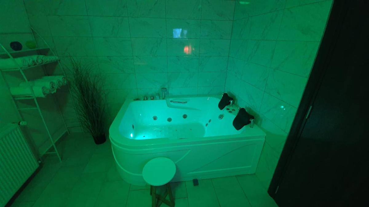 Deltix Apartments - Housity
