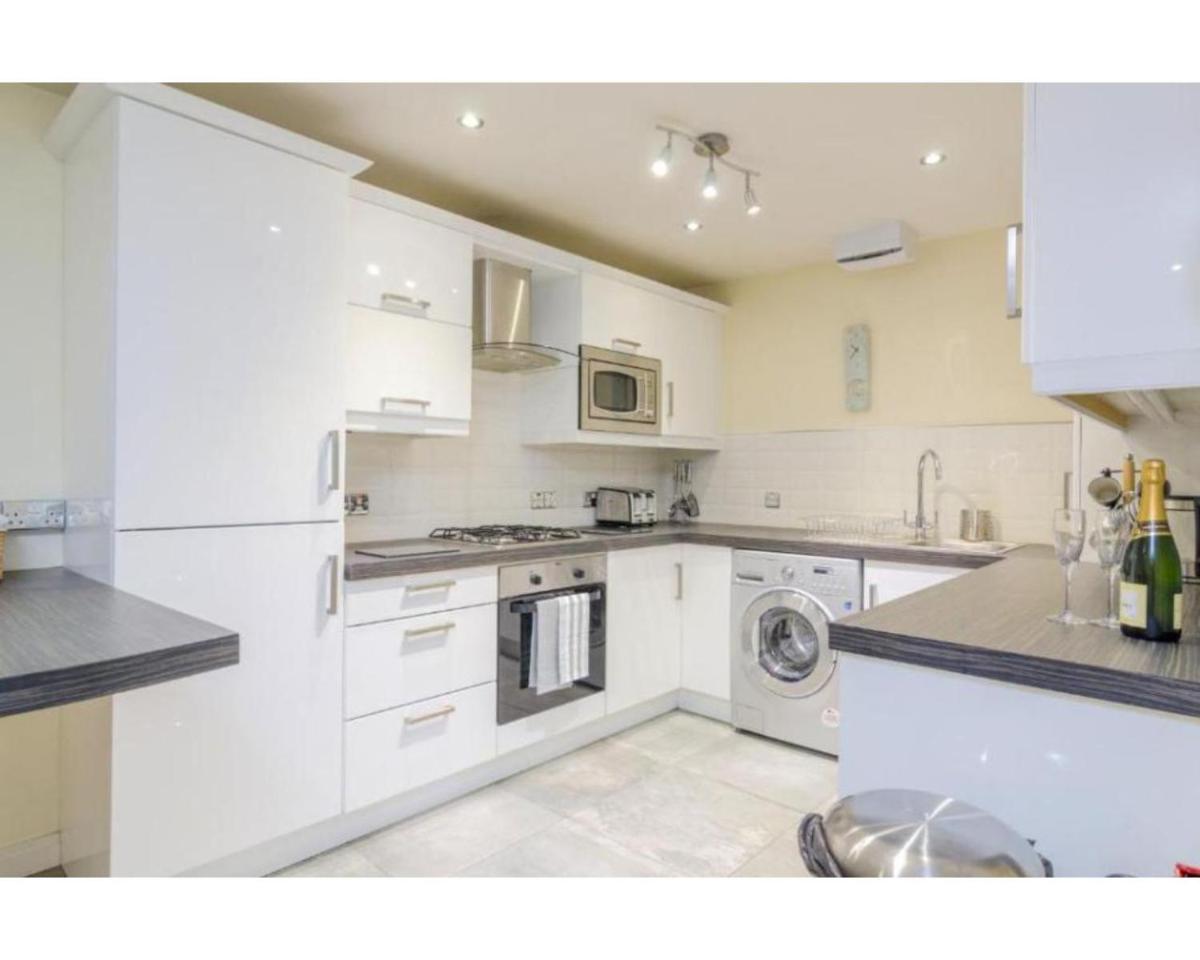 Central Belfast s: Margarita Plaza - Housity
