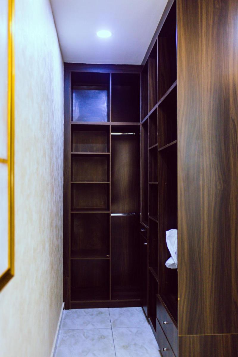 Shortlethomes Tiara's Short let Apartment in Lekki Phase 1 - Housity