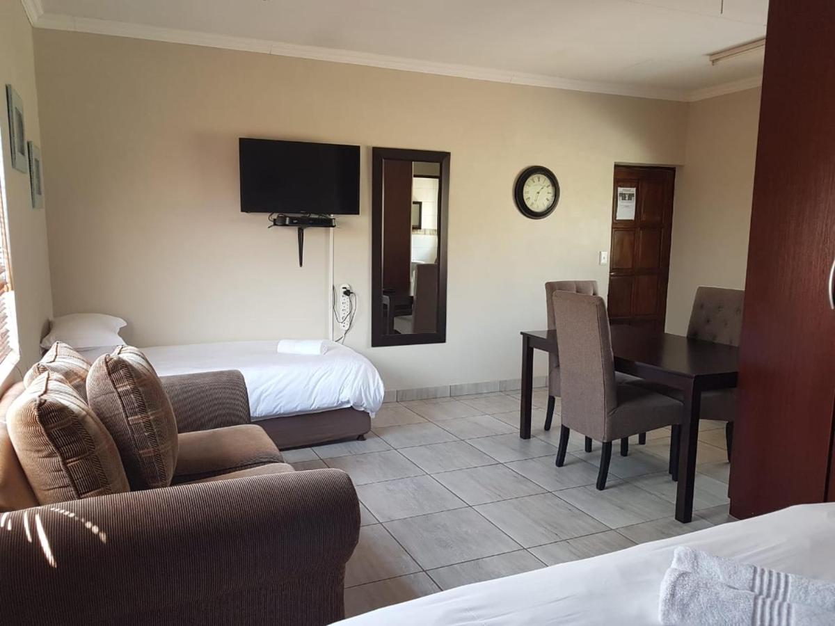 Private Apartments & Biz Stays Pretoria - Housity
