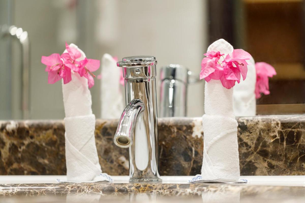 Coral Sun Beach - Housity