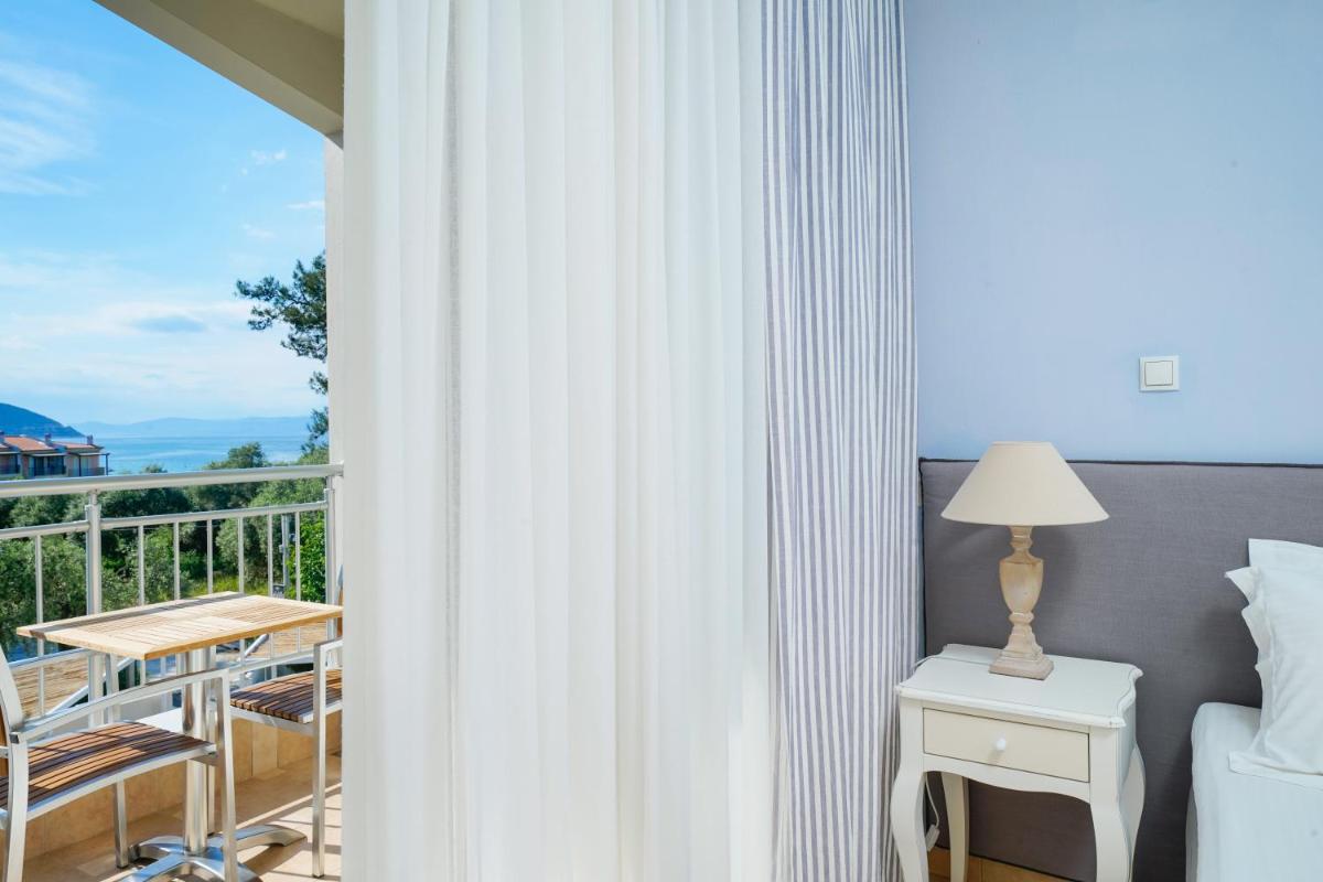Aelia Villa - Housity