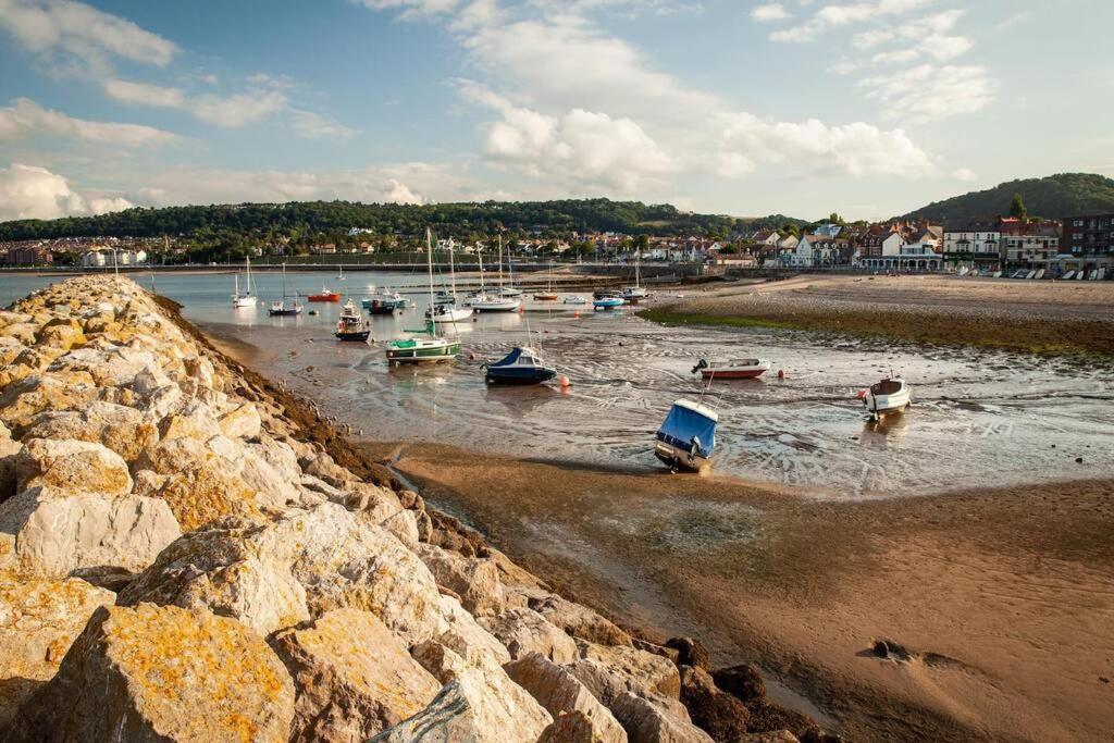 Rhos on Sea Apartment close to Llandudno & Conwy - Housity