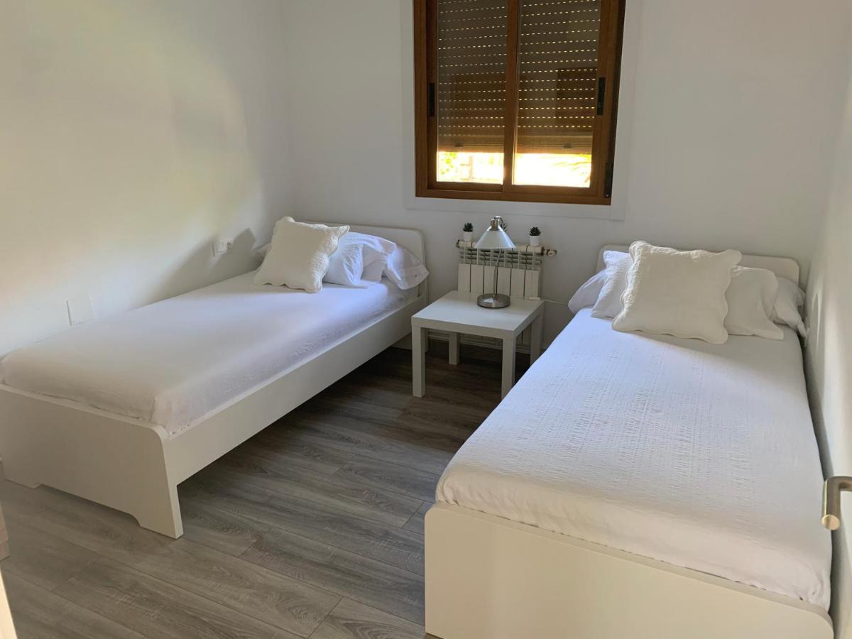 A Casa Vermella con jardín a 10 minutos de Santiago de Compostela - Housity