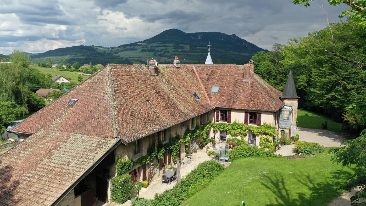 Domaine de Bellevue Gîte du Mont Poupet - Housity