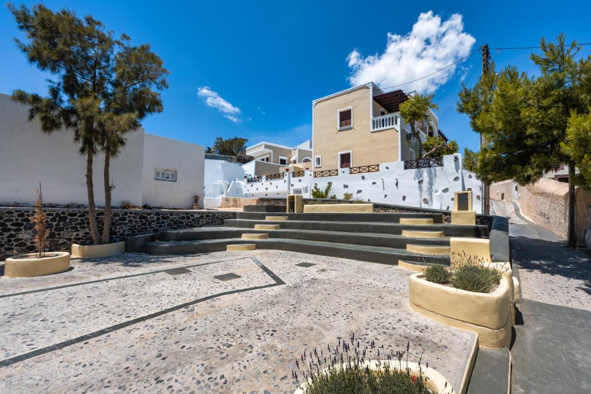 Vinas Place City Center - Housity