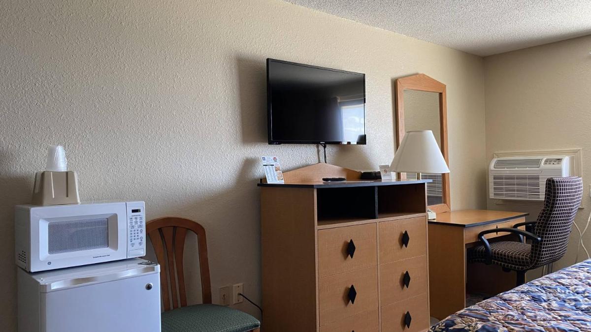 Newton Inn - Housity