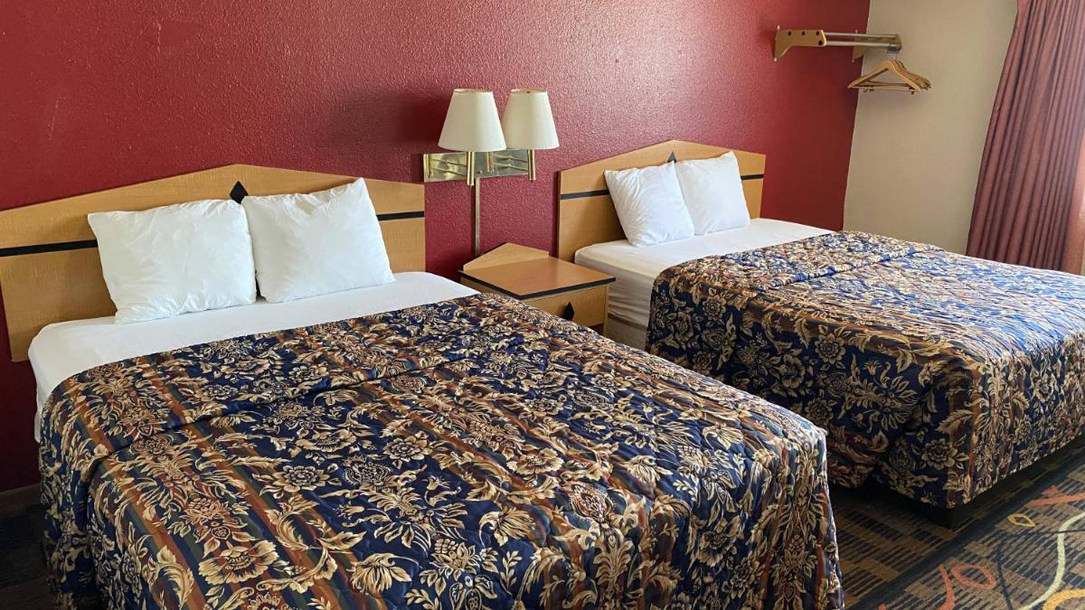 Newton Inn - Housity