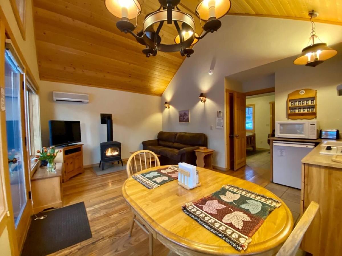 River's Edge Resort - Housity