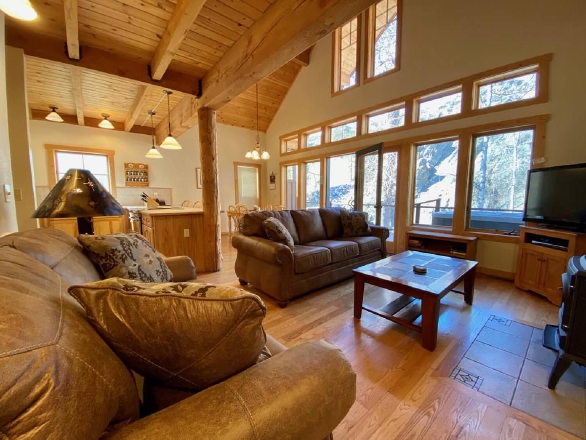 River's Edge Resort - Housity