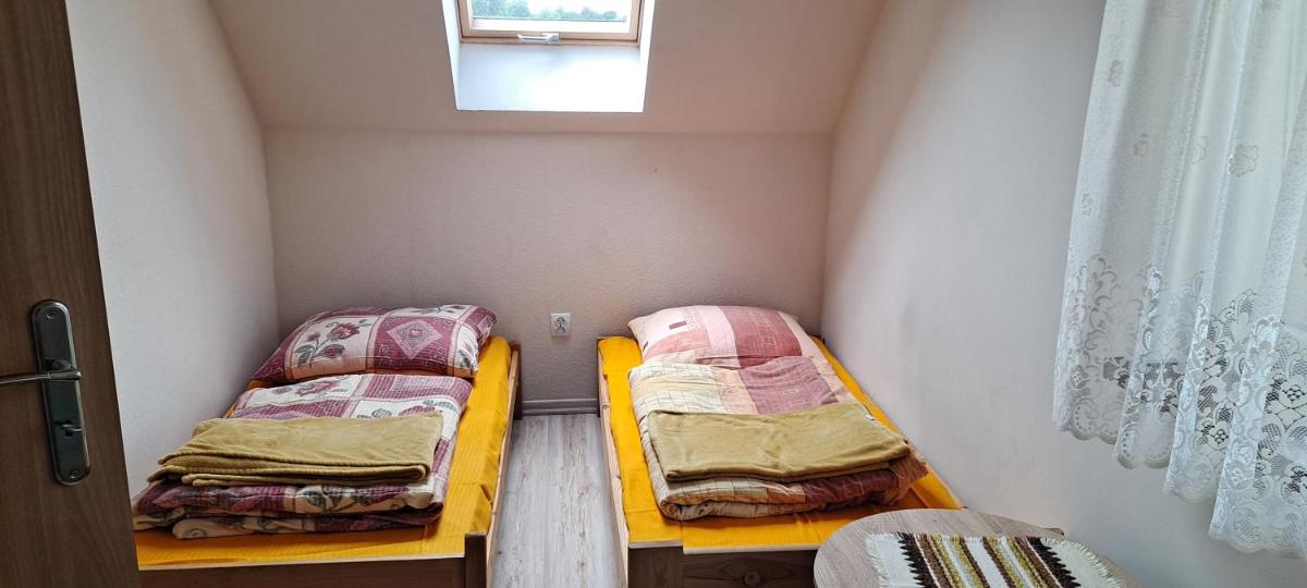 Czarny Potok - Housity