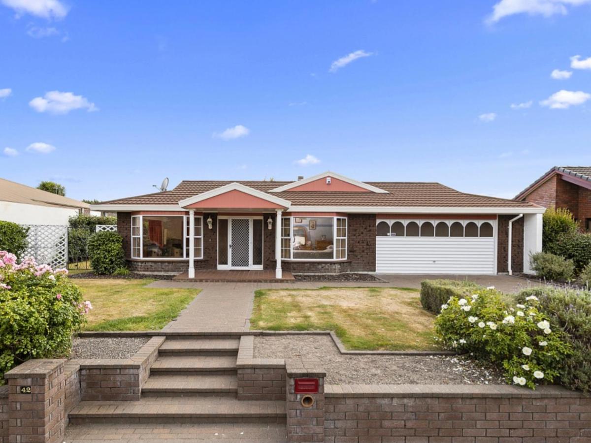 Private Cosy House in Chartwell, Hamilton, Near Everything - Housity