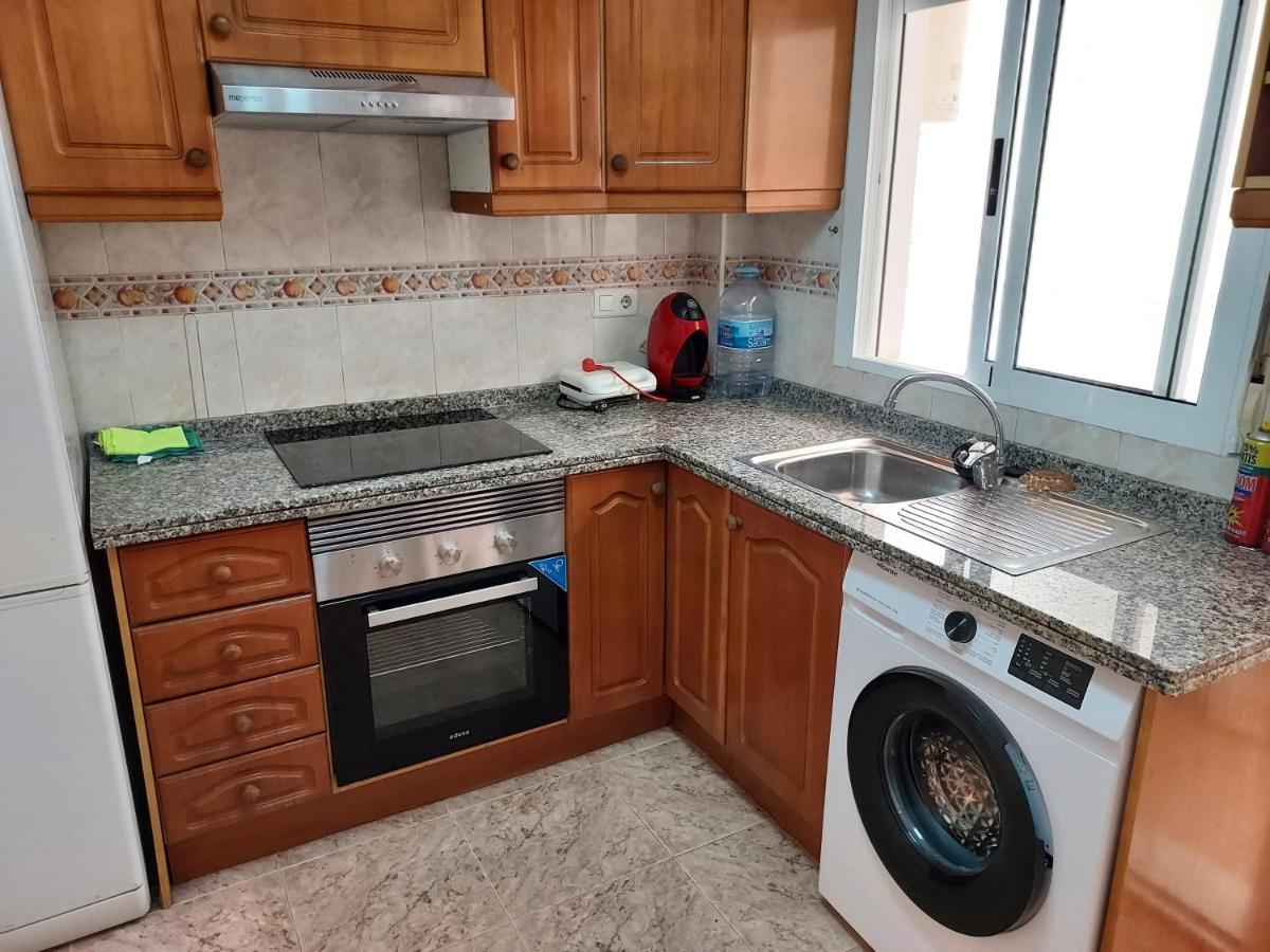 Tamarit beach holiday house - Housity