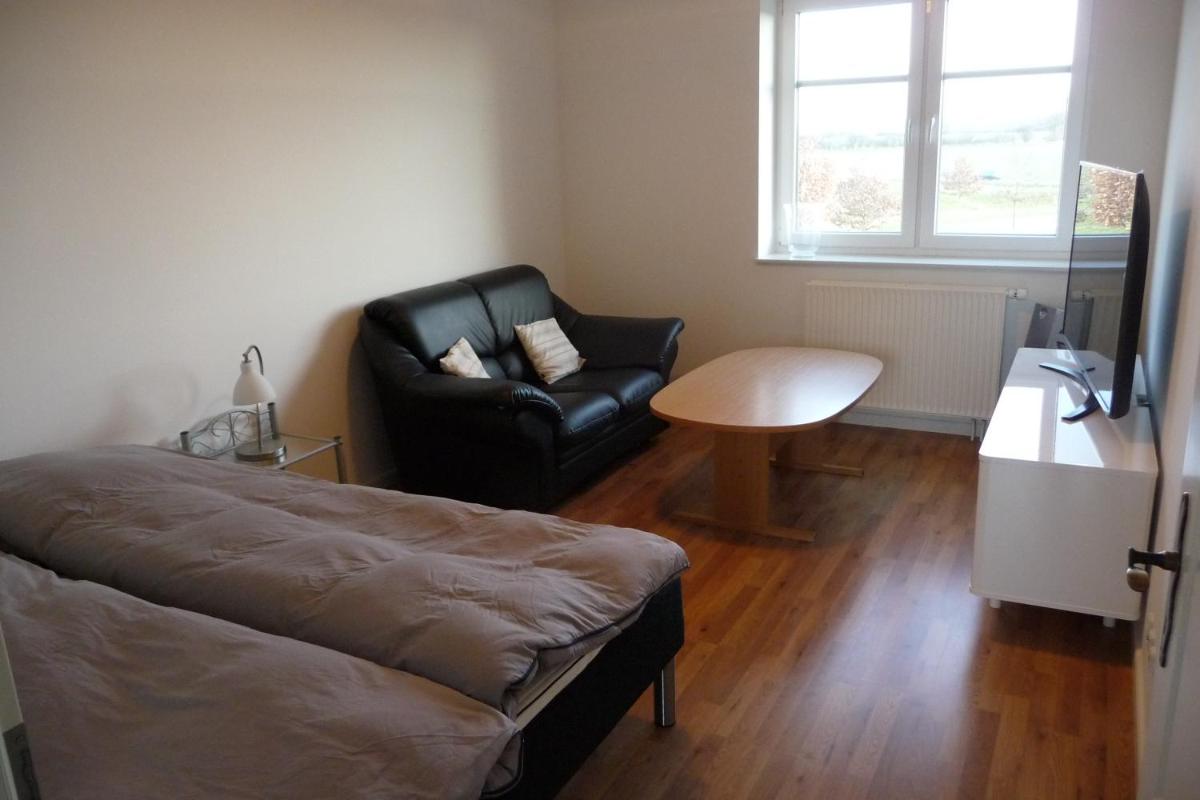 Værelse i Augustenborg i stor villa - Housity