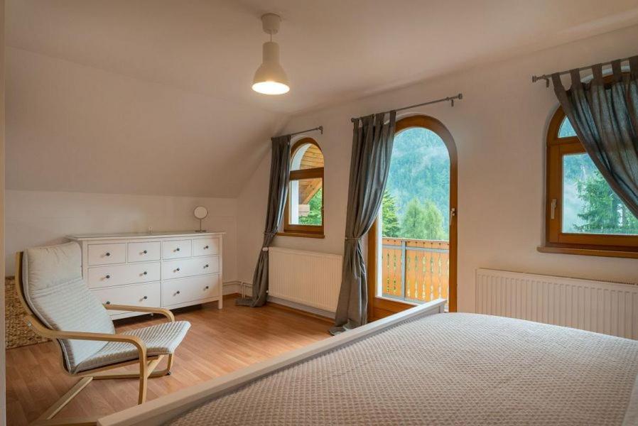 Mountain View House - Housity