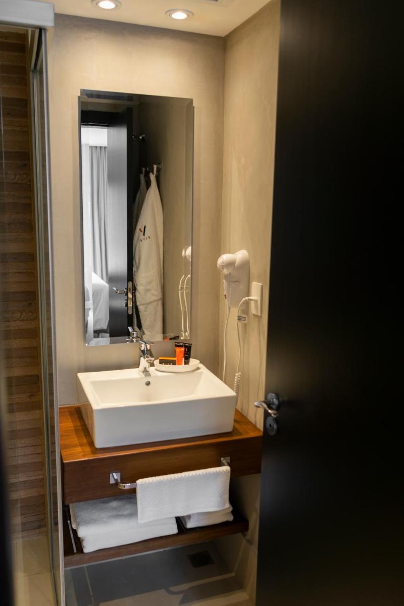 Suitetrails - Five Hotel & Residences