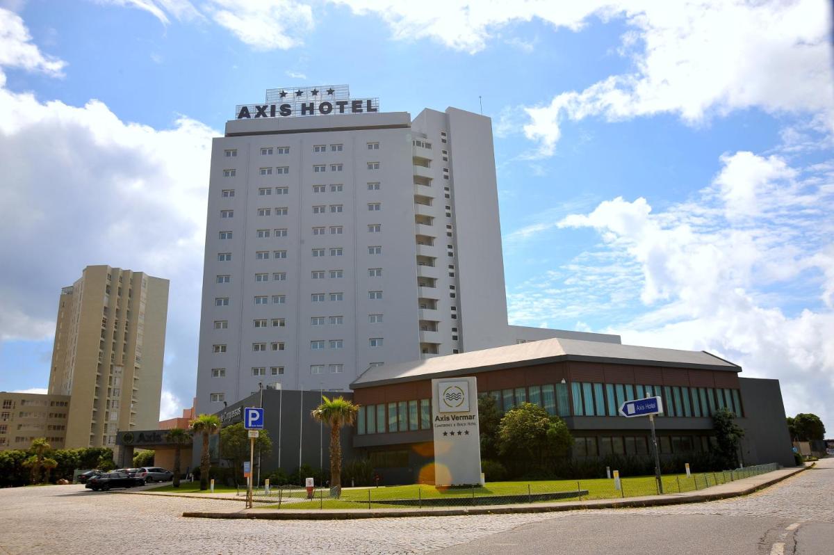 O edifício onde o hotel está situado