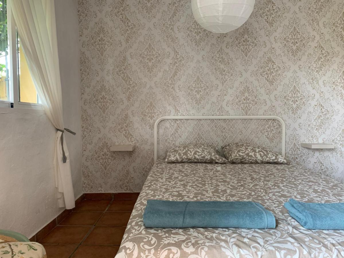 Apartamento con jardín y piscina en el faro de calaburras - Housity