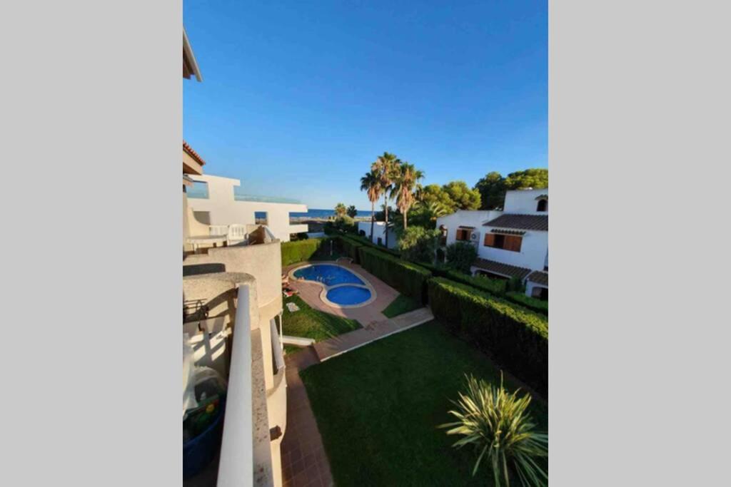 Neu renoviertes Strandappartment mit Meerblick - Housity
