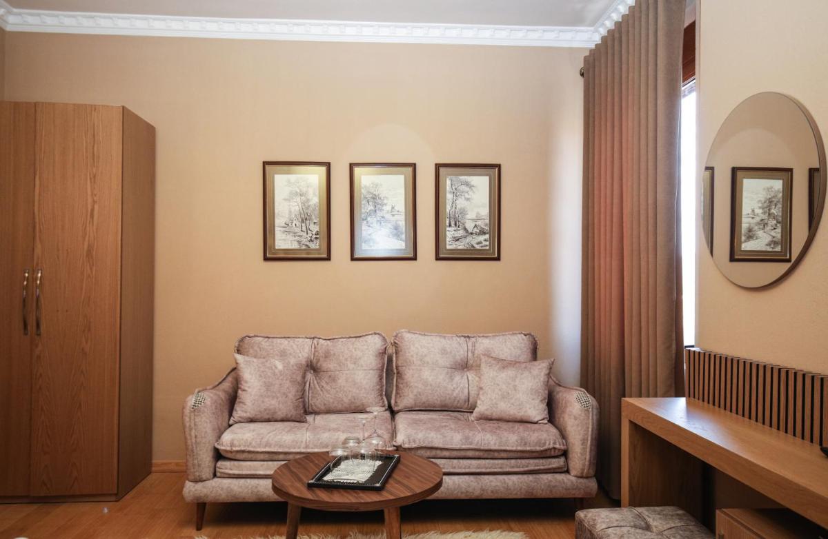 Vila 3 Korçë - Hizvo