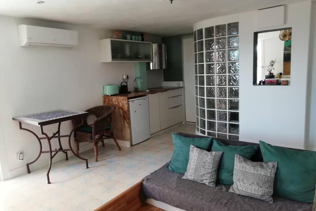 Lovely studio, terrace, swim pool, nature, relax!! - Housity