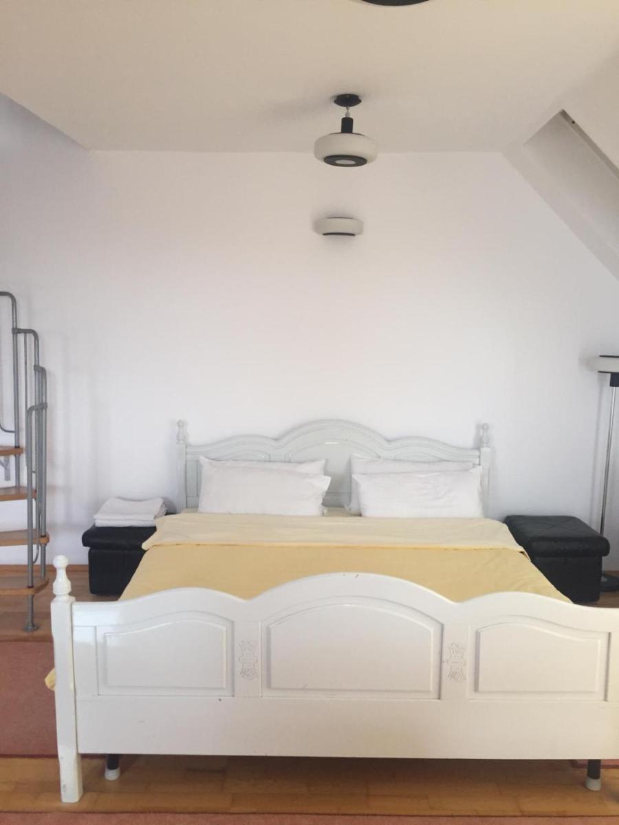 Casa Flavia - Housity