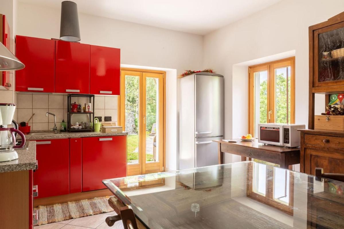 3 bedrooms house with furnished garden and wifi at Montecrestese VCO - Housity