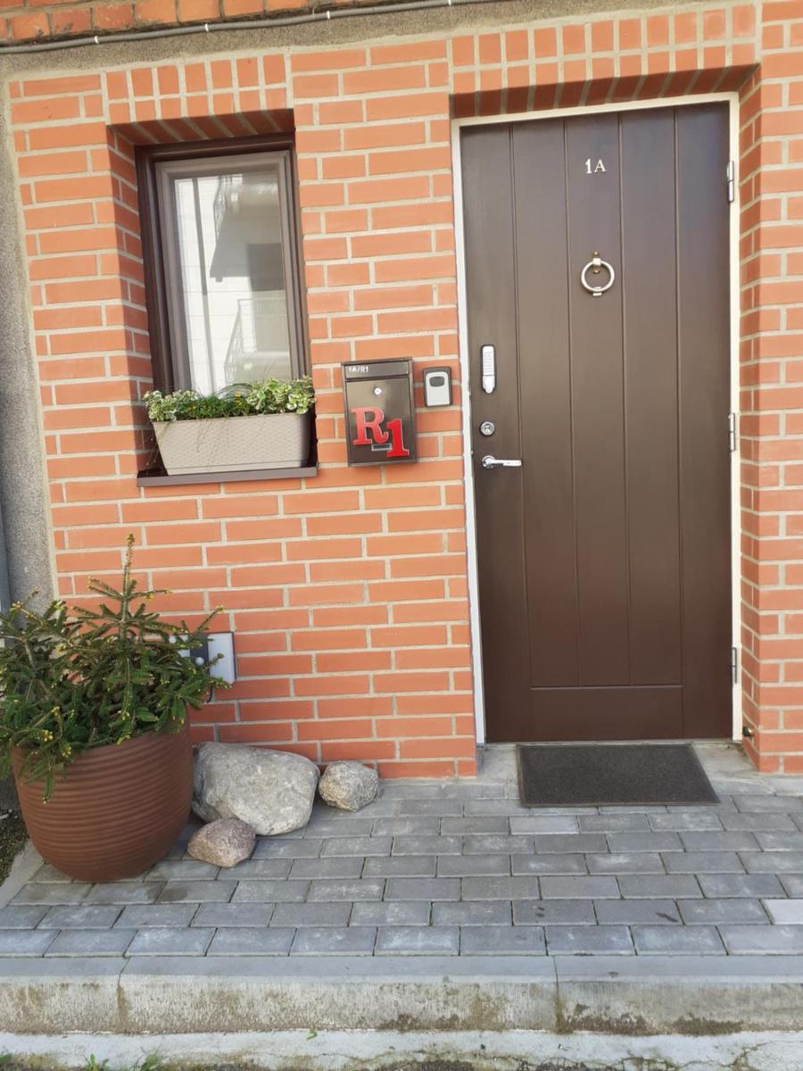 Old Town Apartment with a separate entrance - Housity