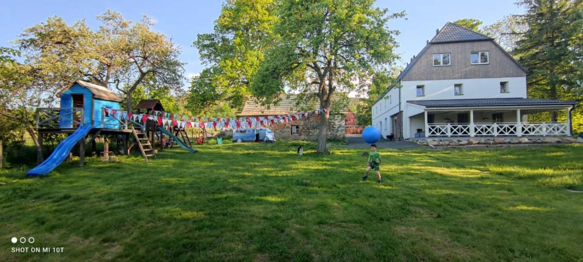 Siedlisko Krasna - Housity